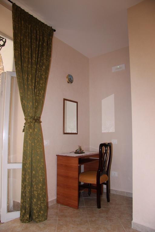 San Gaetano Bed Bed and Breakfast Neapel Rum bild
